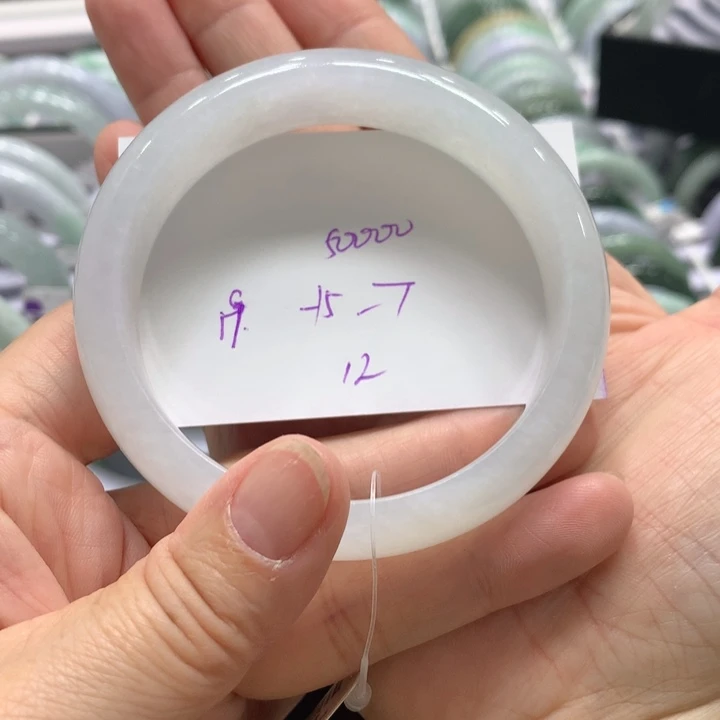 翡翠未镶嵌手镯12