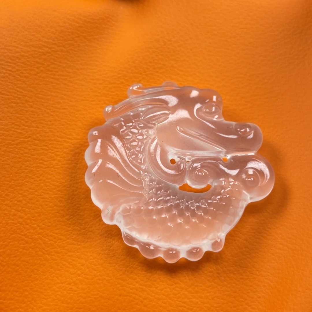 石英质玉未镶嵌颈饰