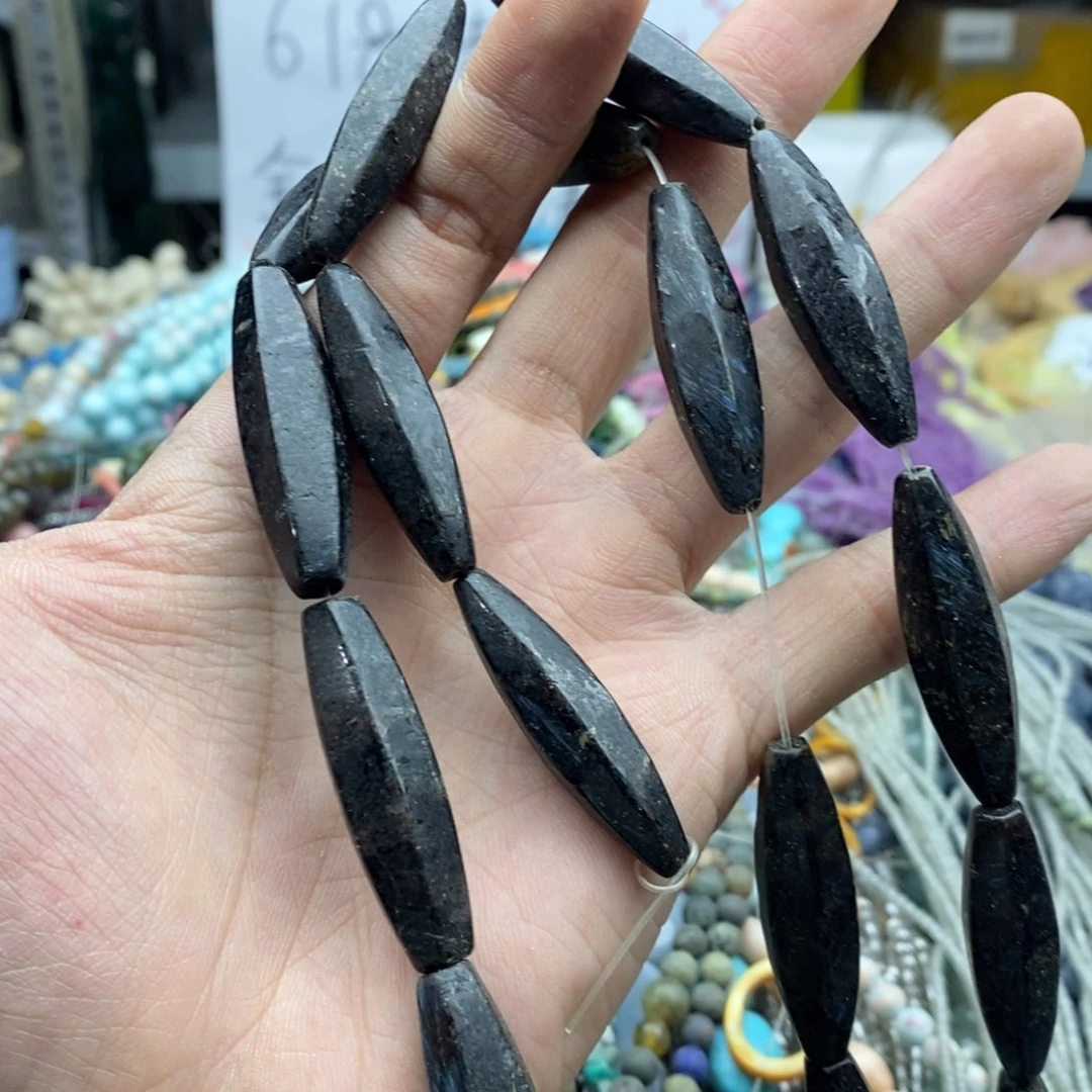 玛瑙/玉髓未镶嵌珠宝半成品一条蓝闪石桶珠Q16