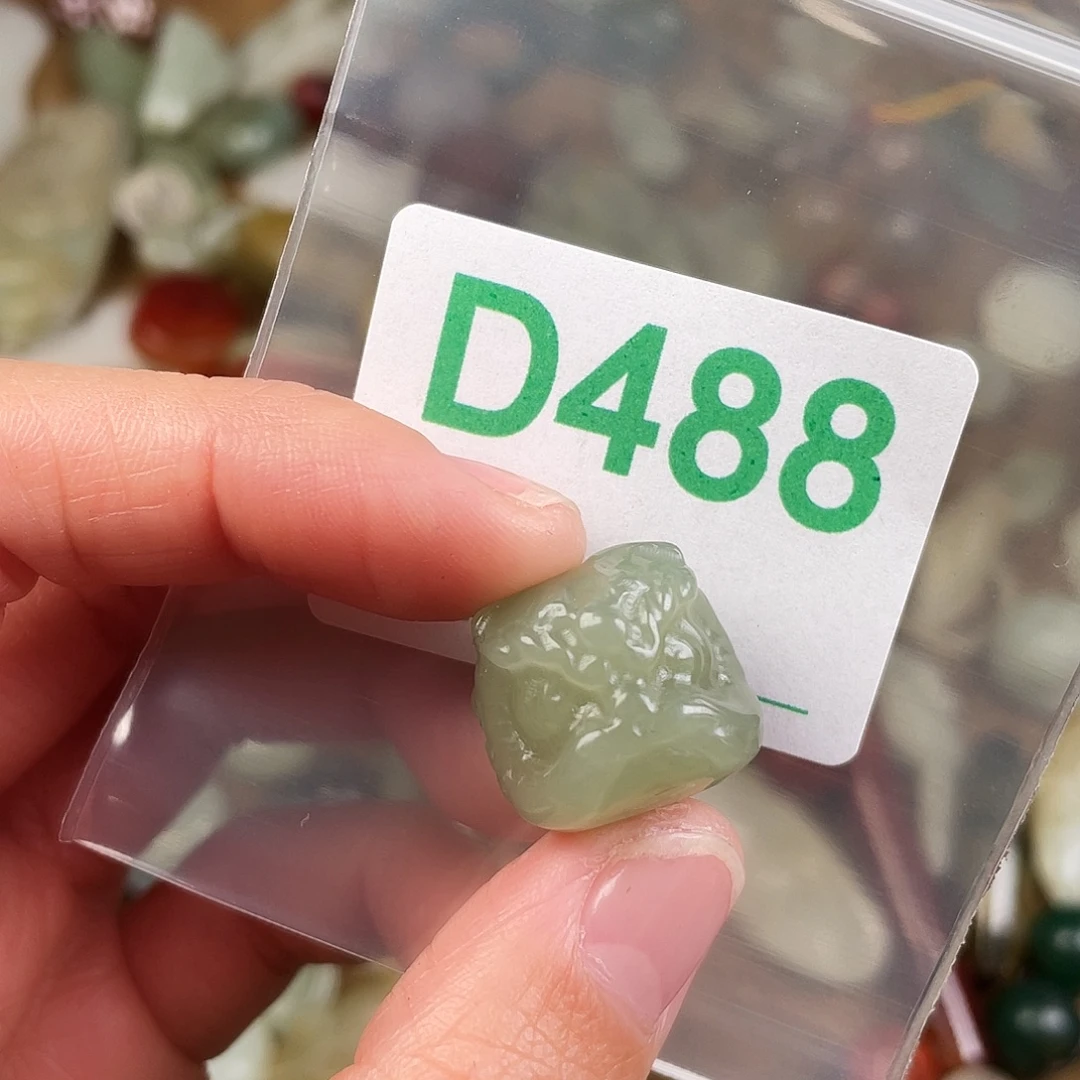 和田玉（糖玉）未镶嵌颈饰