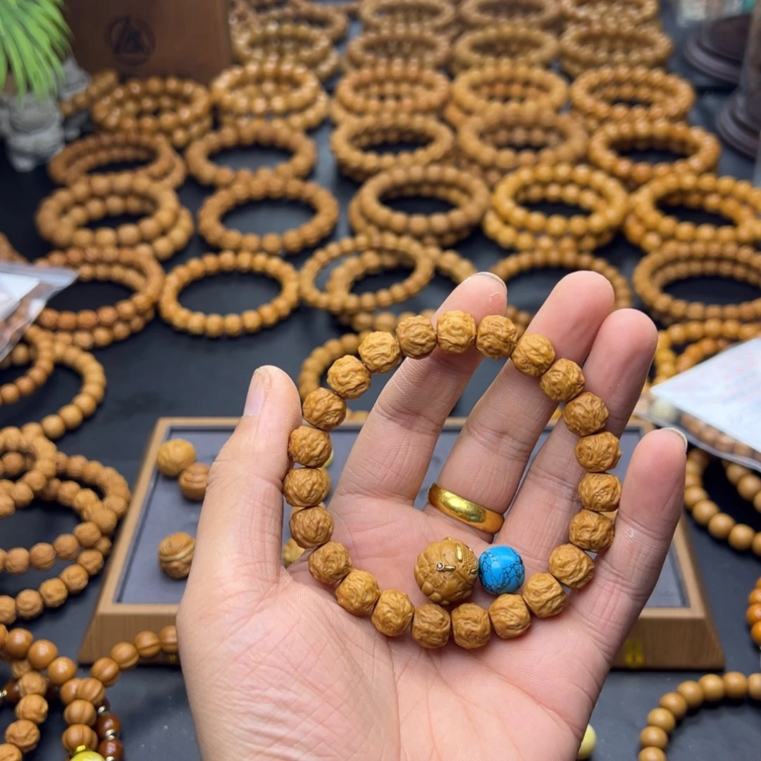 D***y猴头核桃手串龙蛇➕金蝉