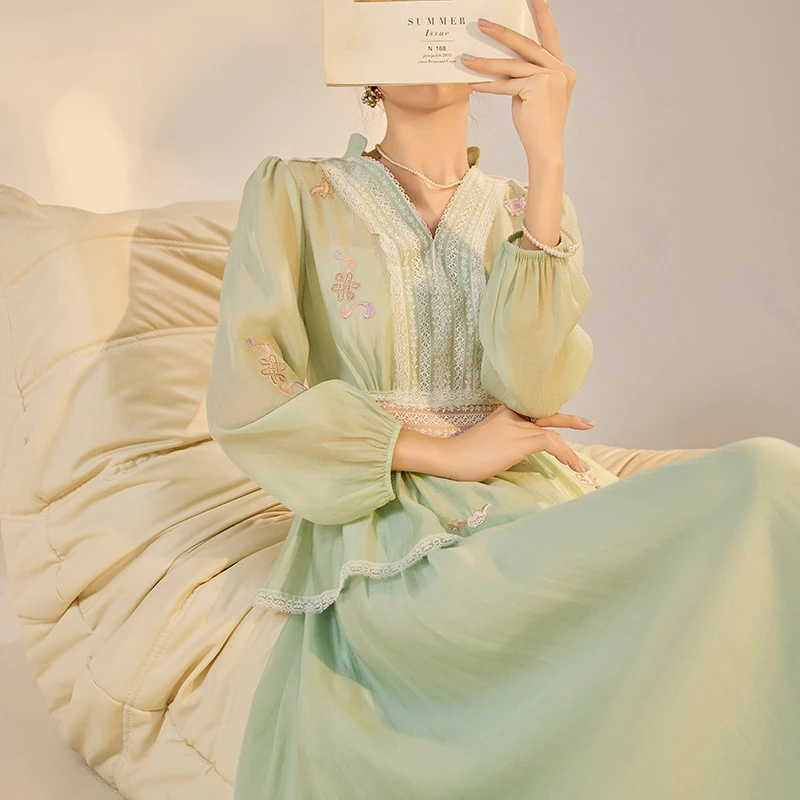 收腰女设计春款高端新中式N3047蕾丝领两件套上衣刺绣长裙