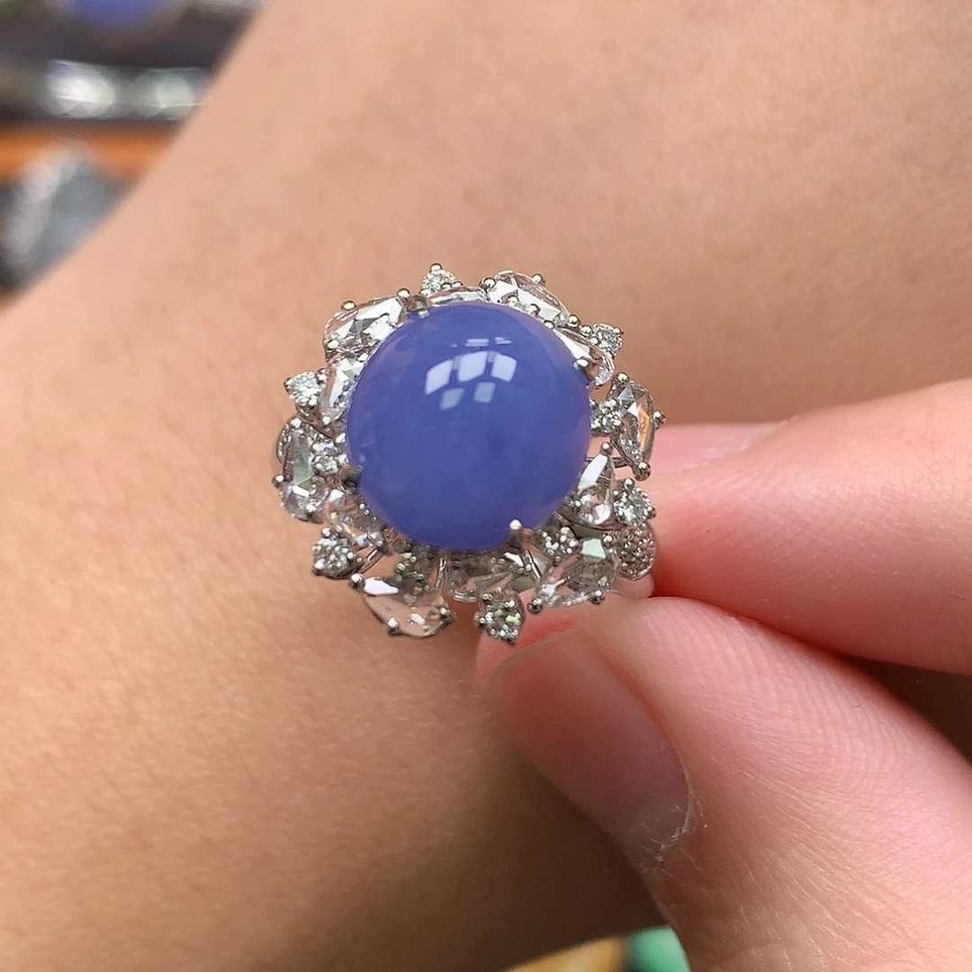 翡翠18K金镶嵌戒指