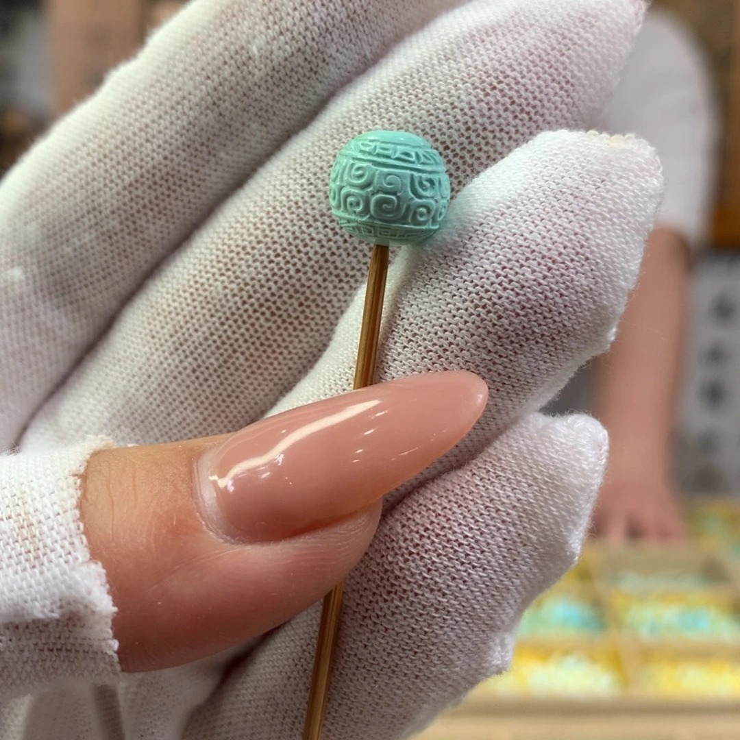 绿松石未镶嵌挂件