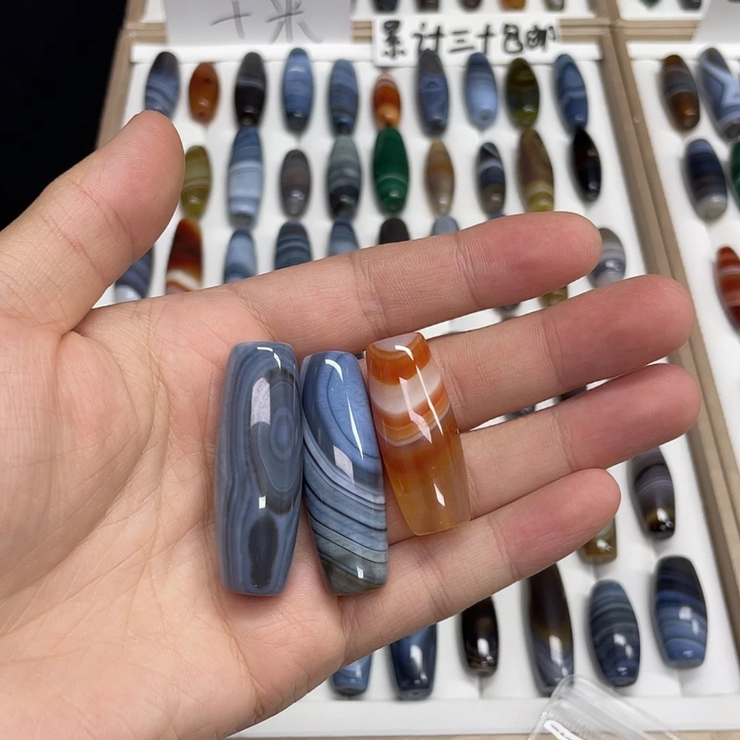 尚***峰玛瑙/玉髓合金颈饰