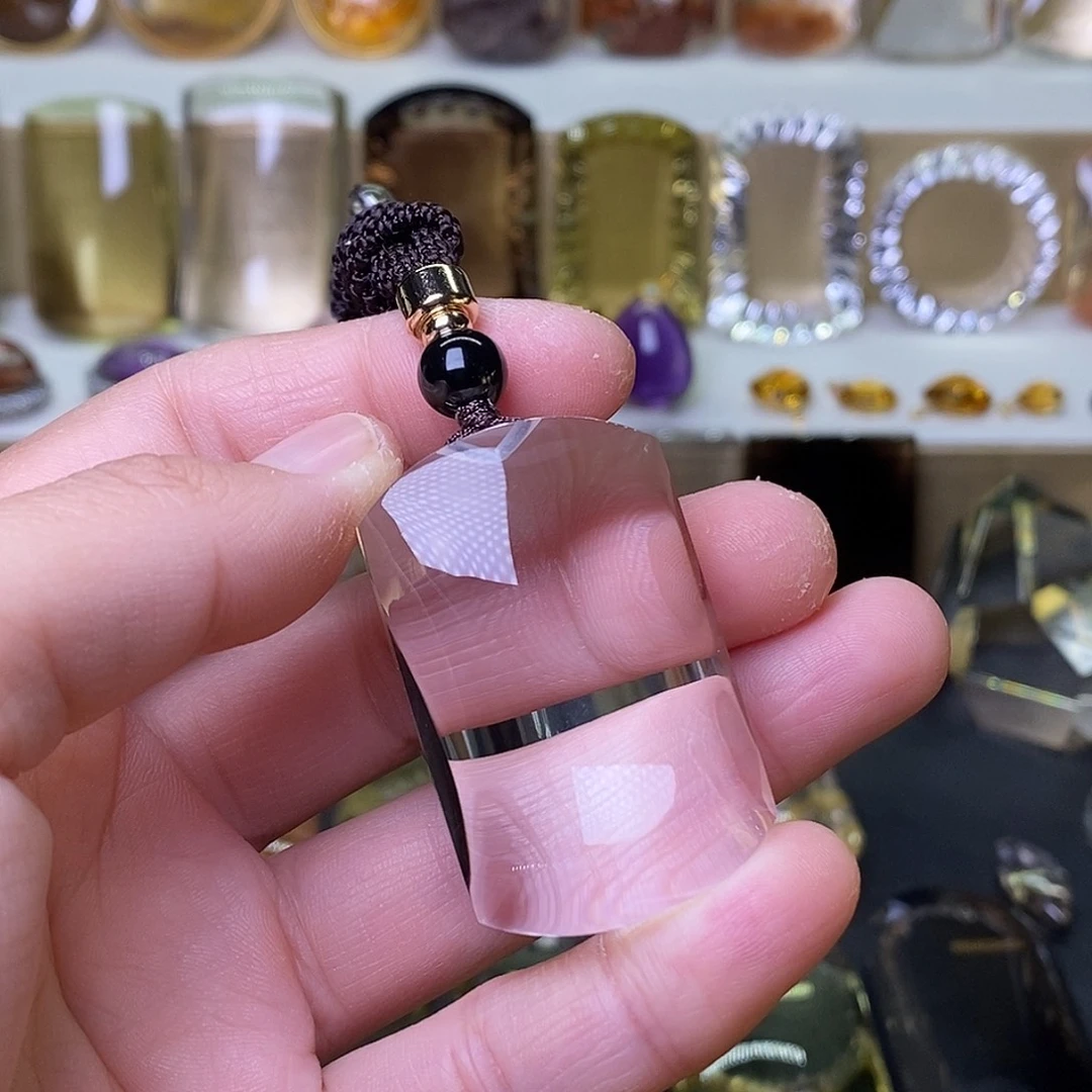 未镶嵌吊坠(赠链)水晶