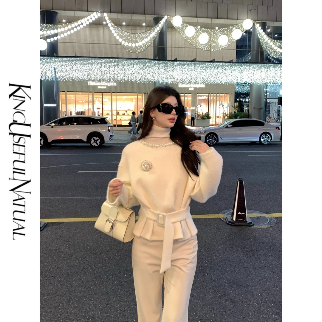 KUN【温柔至上】奶呼呼好搭 坑条针织显瘦秋冬加厚米白色上衣