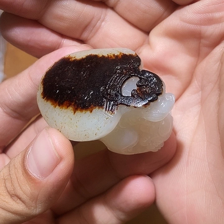不***尘和田玉未镶嵌颈饰HX
