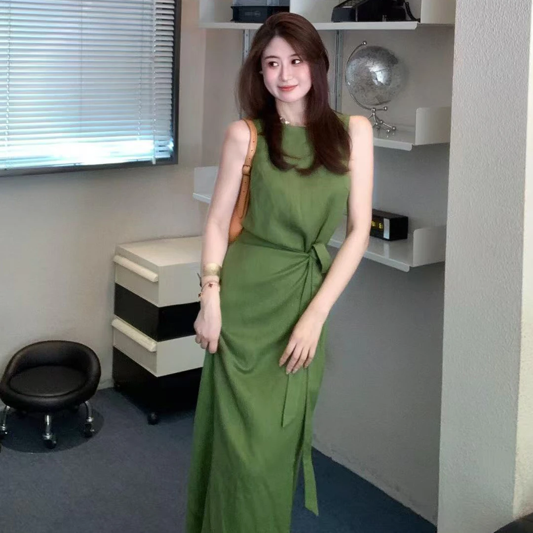法式高级感绿色无袖背心连衣裙子女夏季2025新款气质收腰显瘦长裙