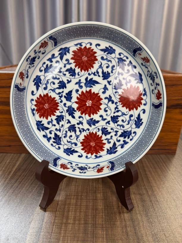 景德镇釉里红缠枝莲大壶承