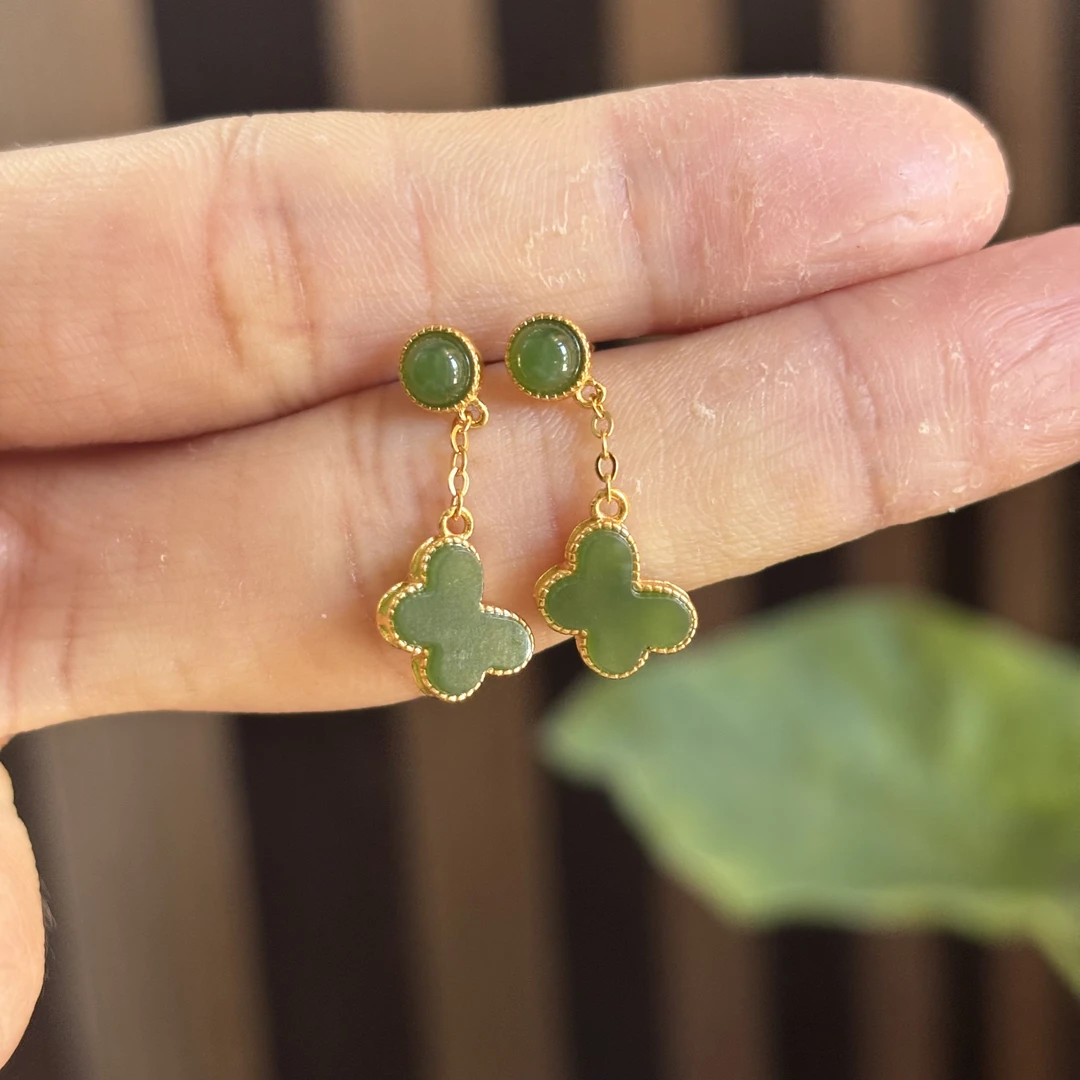 071902WM和田玉俄料s925银镶碧玉耳饰 多样性发其一