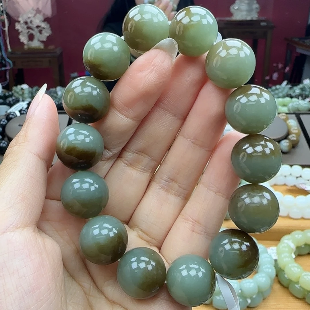 和田玉未镶嵌手串