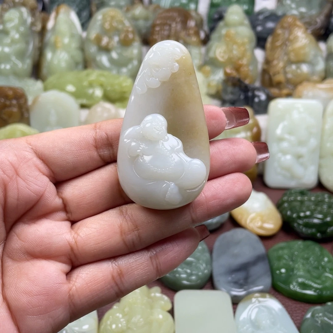 和田玉未镶嵌颈饰