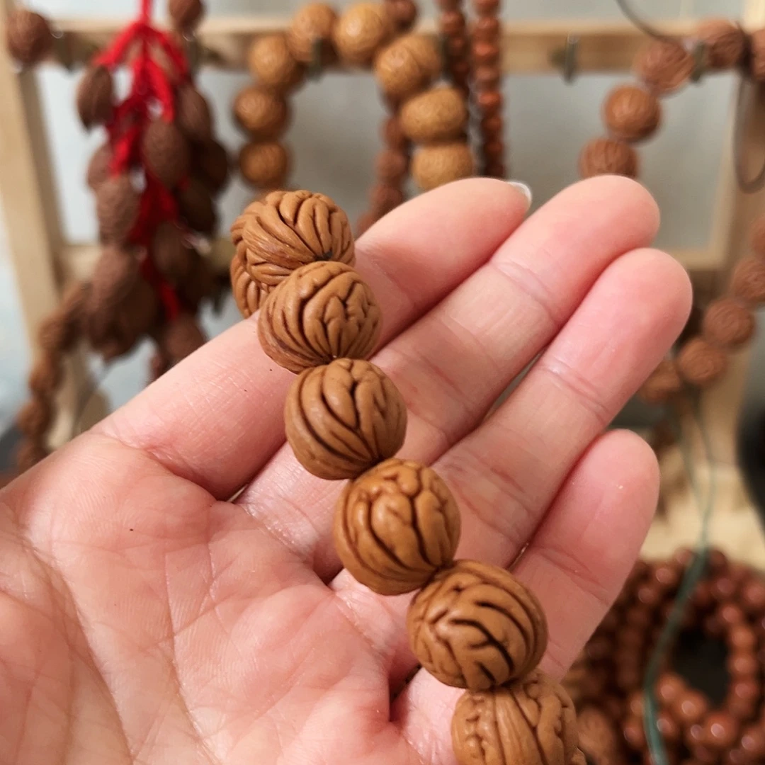 怡***然精品手串制作工艺精美