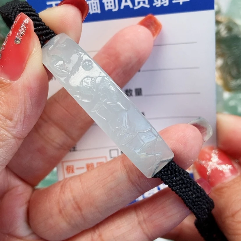 【闪购商品】翡翠颈饰未镶嵌山水手牌