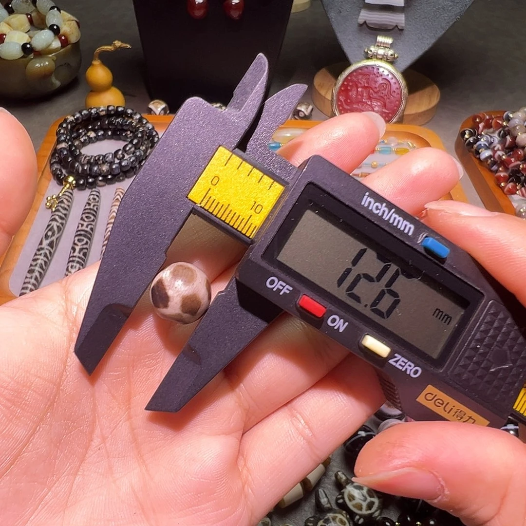 树脂制品邦提克佩珠