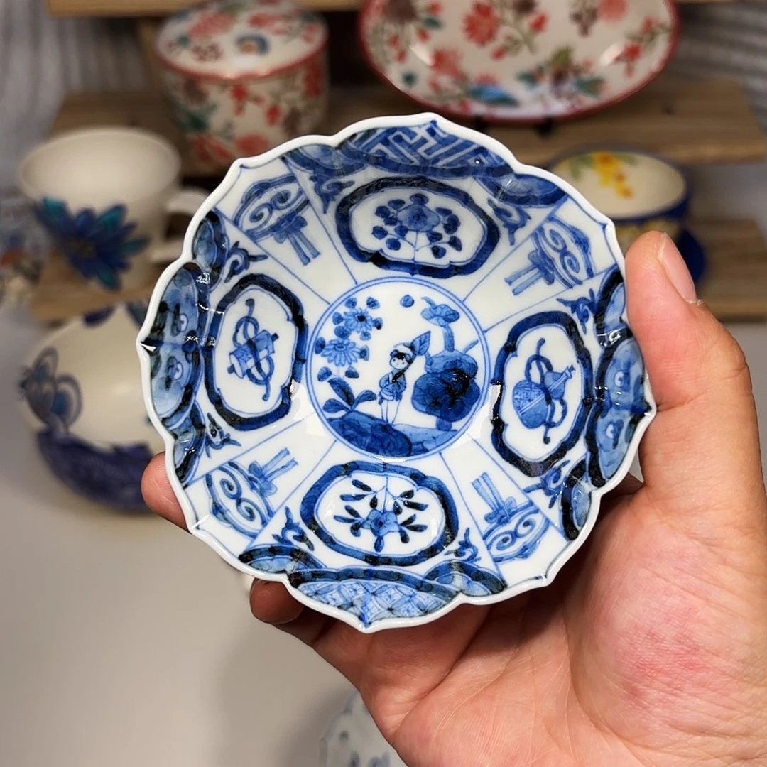 绫部史织      豆钵
