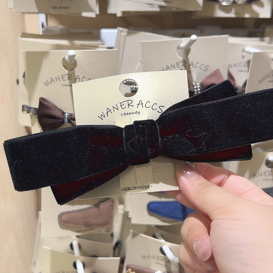 非金属黑色丝绒蝴蝶结弹夹