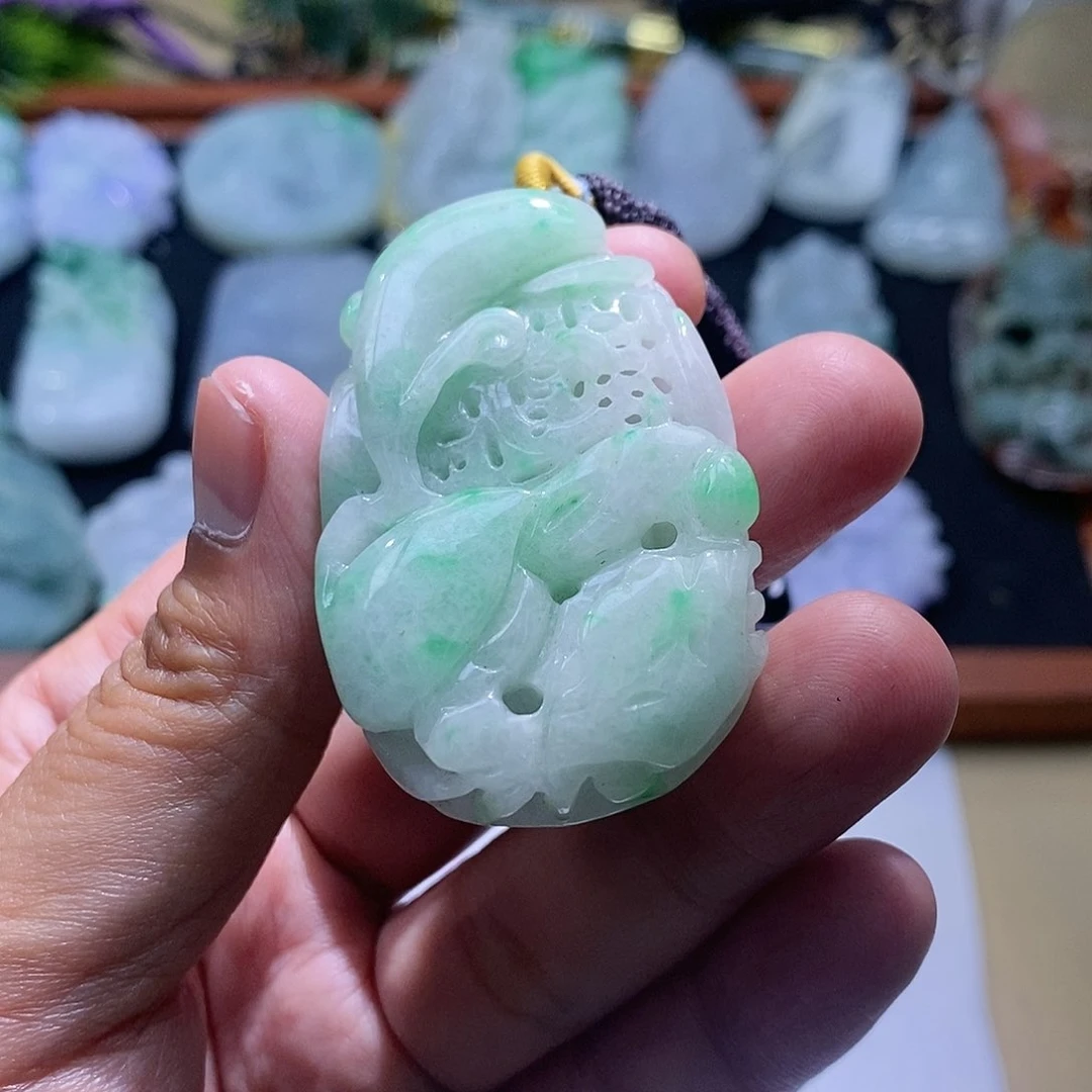 【闪购商品】翡翠颈饰未镶嵌吊坠