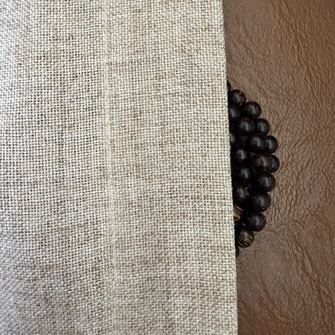 沉香【沉水】暗香阁沉香馆0.8*108颗芽庄白棋雷料