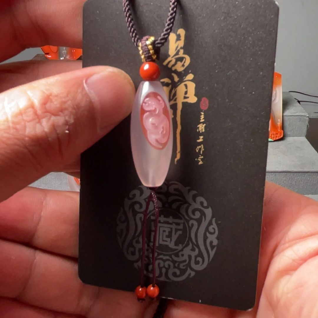 南红玛瑙未镶嵌挂件