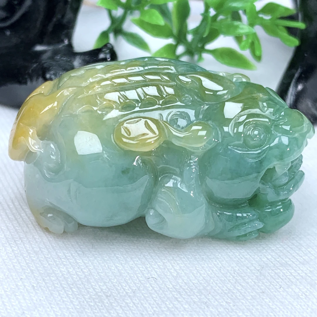 天然缅甸翡翠A货双彩蓝加黄翡貔貅吊坠饱满圆润41−28.2−18.8mm