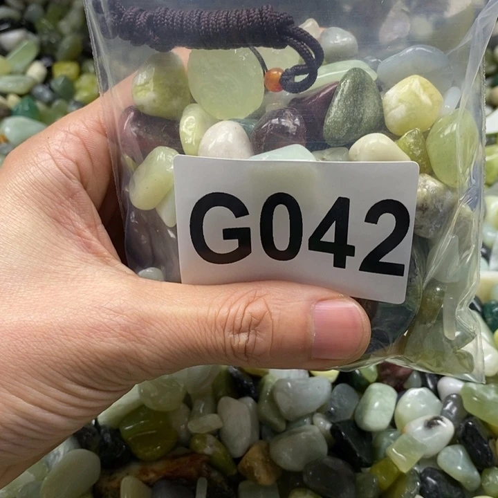 蛇纹石玉鱼缸石未镶嵌