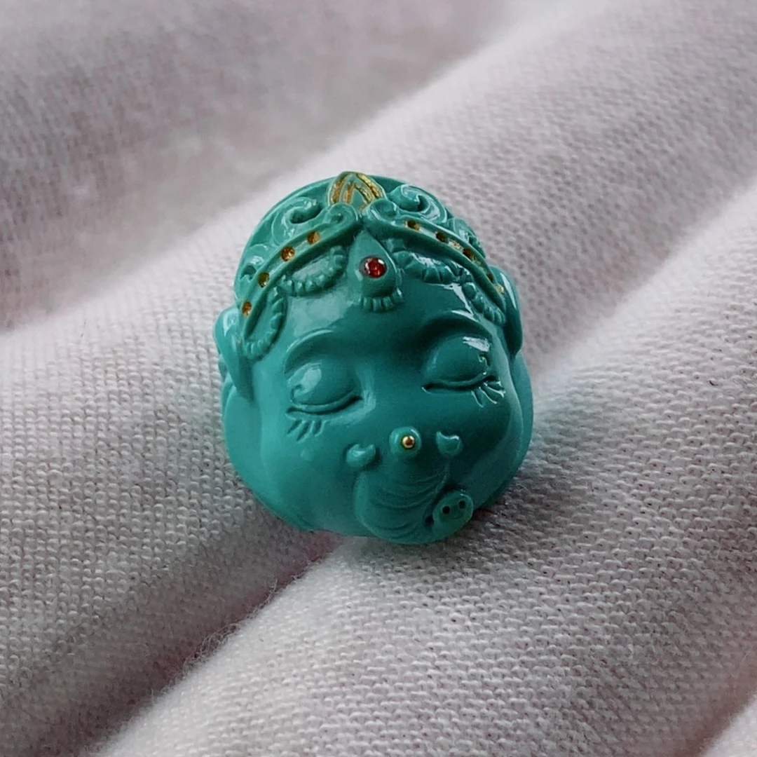 绿松石配饰未镶嵌