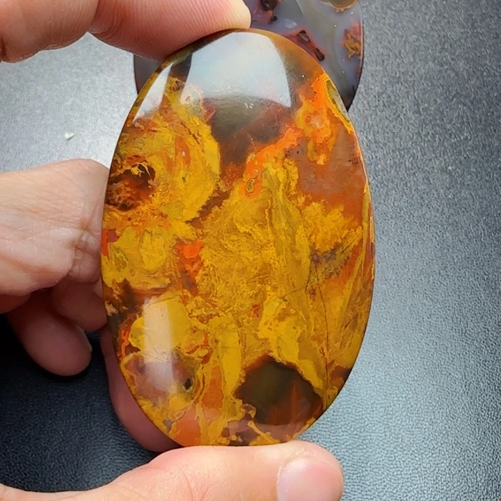 玛瑙/玉髓战国红未镶嵌我**良