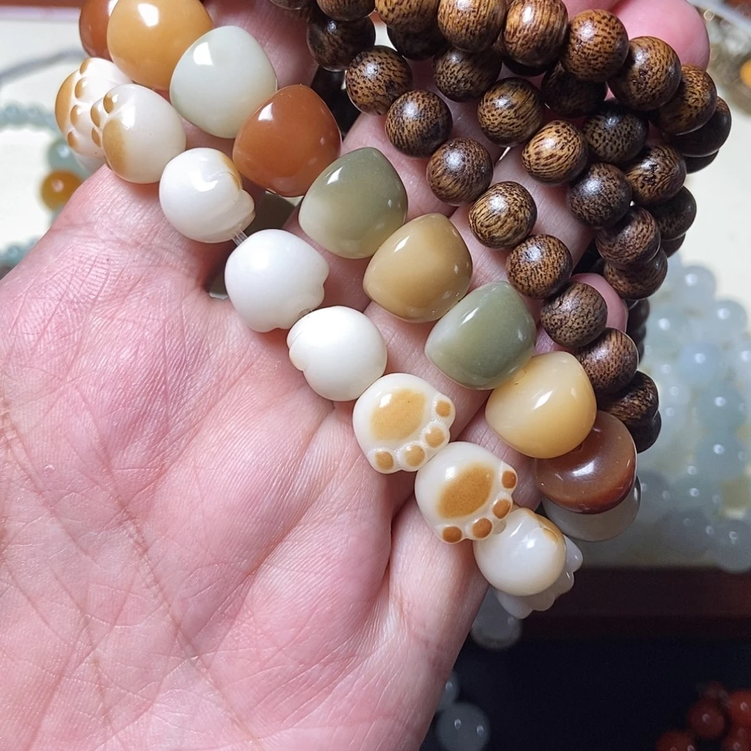 白玉菩提吊坠白玉菩提猫爪