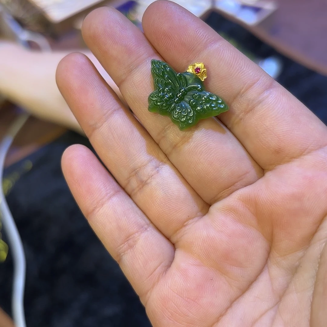 和田玉和田玉多样性发货拍一发一未镶嵌