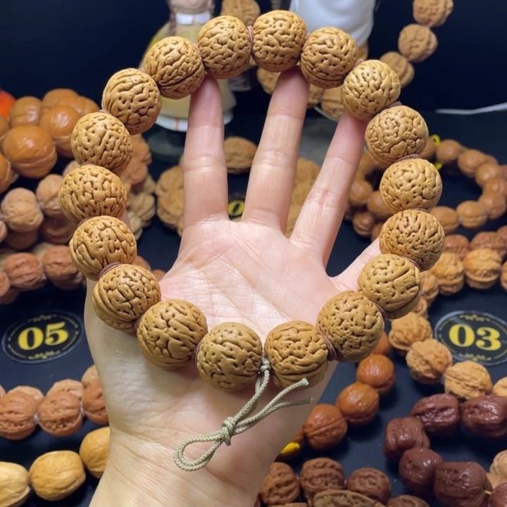 大***云文玩核桃手串桃核