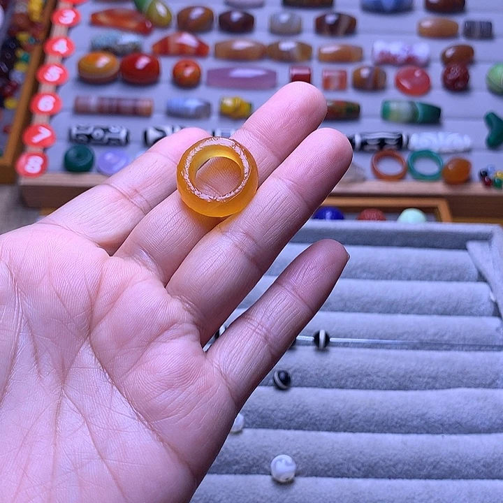 ****࿐玛瑙/玉髓未镶嵌颈饰