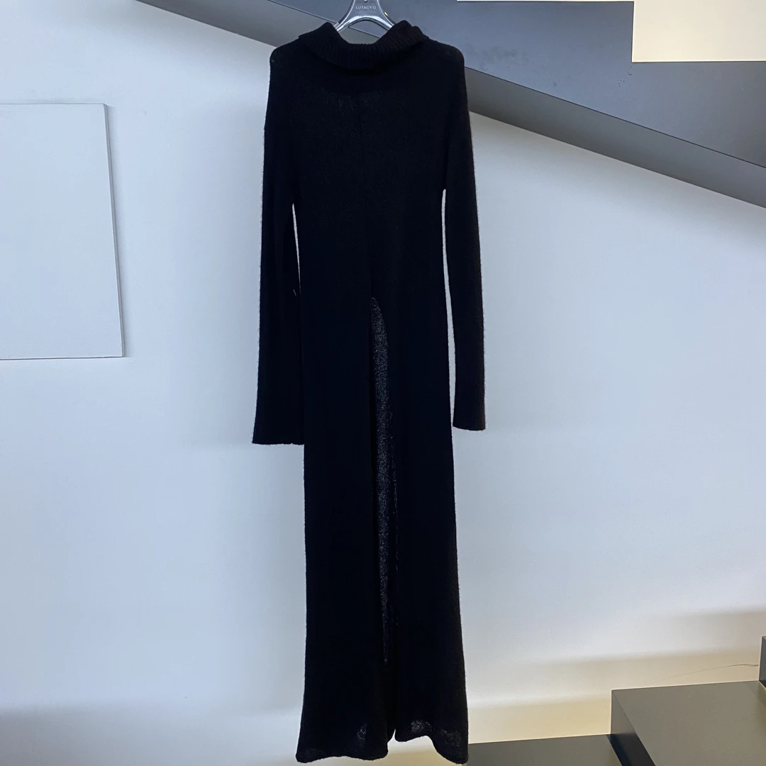 RUOHAN RHKN145AW24高领开衩丝羊绒裙