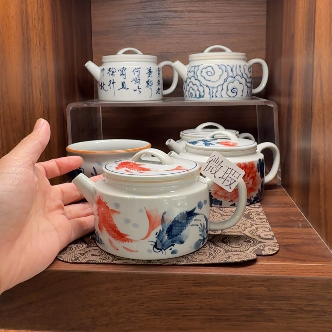 釉下手绘茶具微瑕