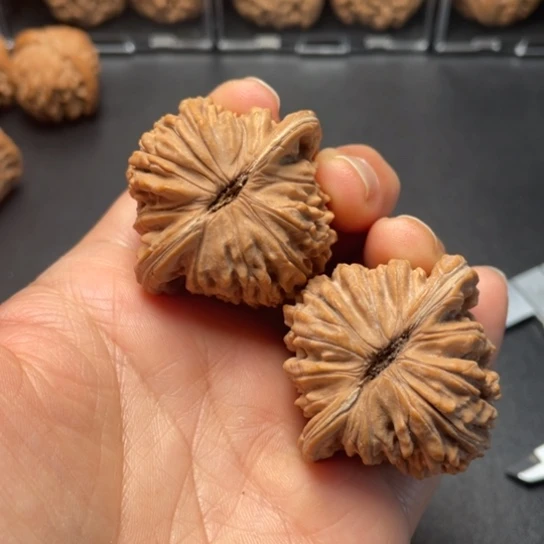 【闪购商品】把件文玩核桃四座楼………