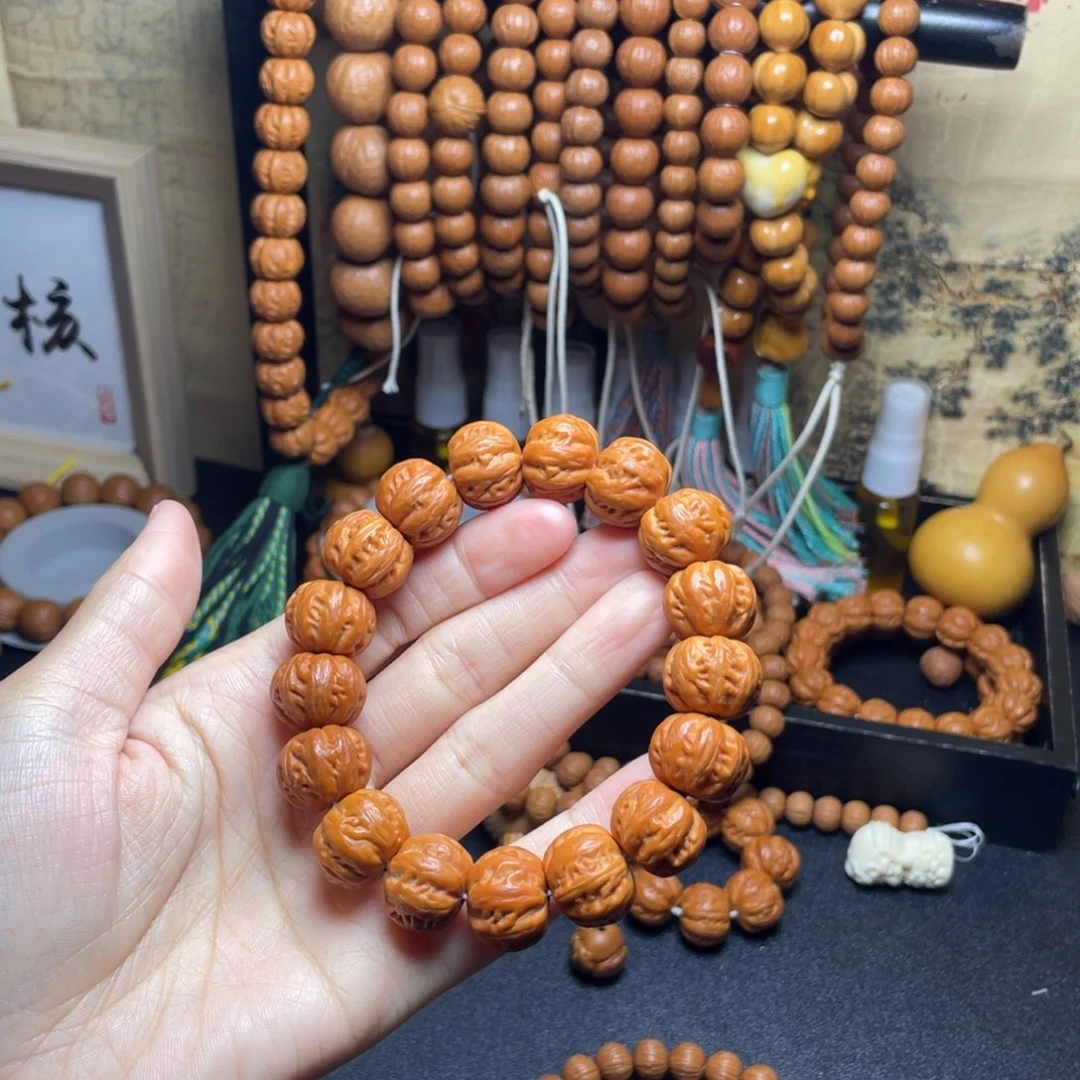 吊坠猴头核桃京巴楞