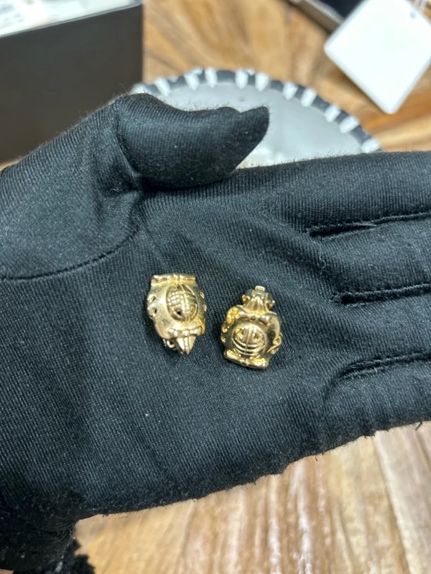 95新  盾牌合金耳夹 15069