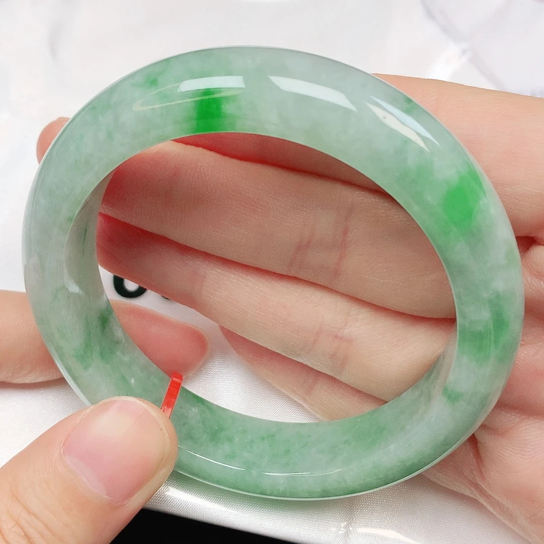 翡翠手镯未镶嵌抖音602