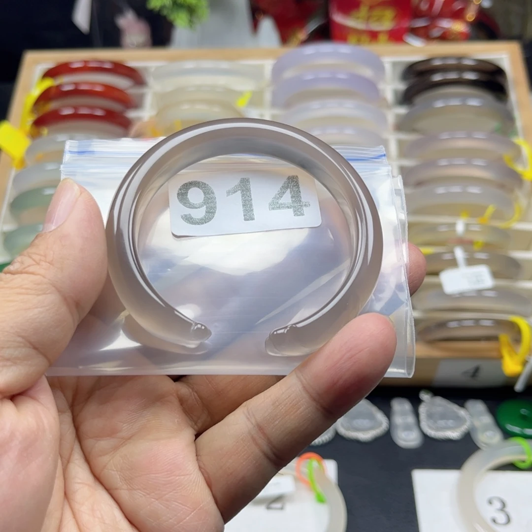 玛瑙/玉髓手镯未镶嵌丫*