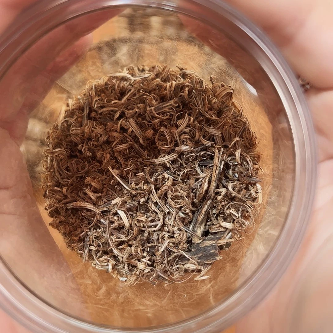 沉香沉香碎屑达拉干正区