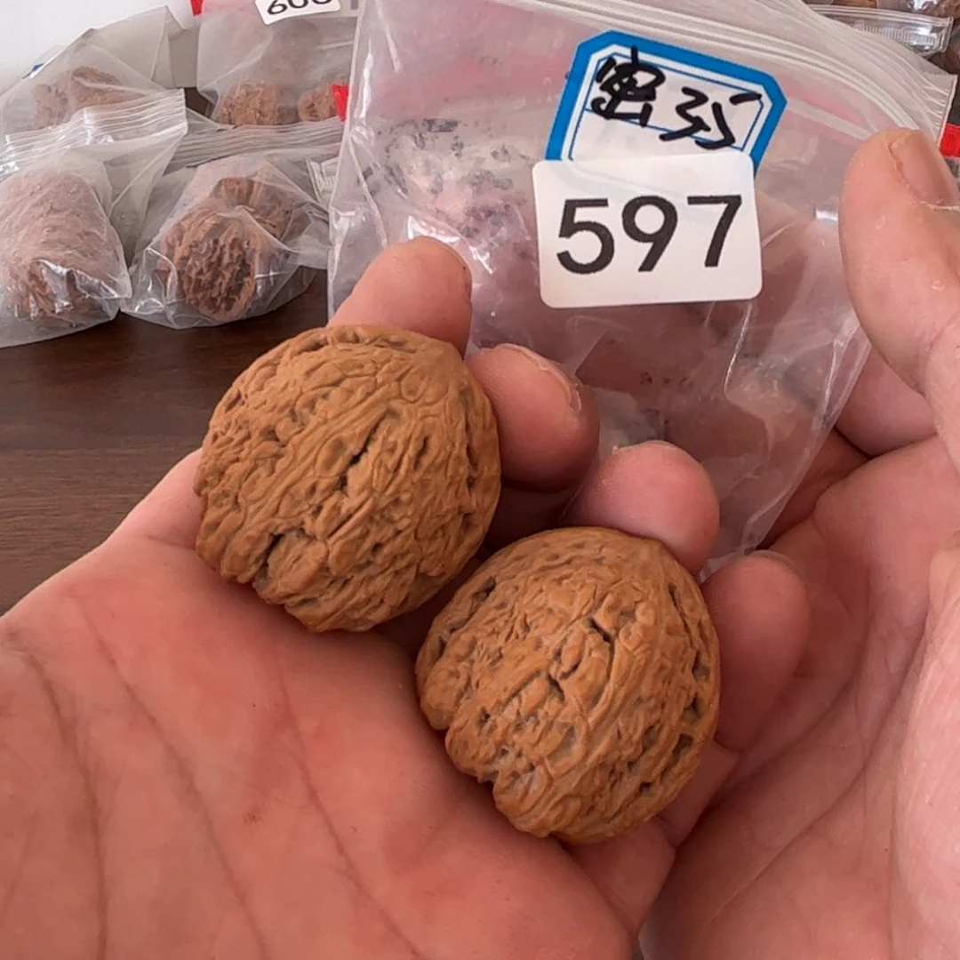 吊坠文玩核桃密纹35