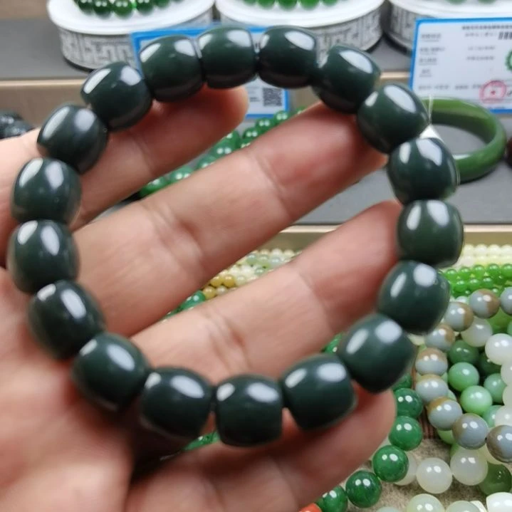 和田玉未镶嵌手链