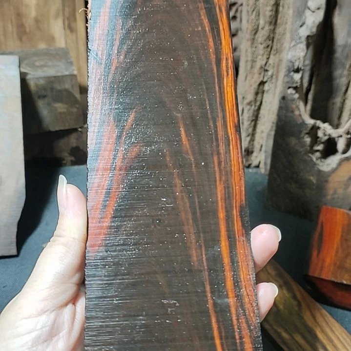 小***郞红酸枝木类大红酸枝木料