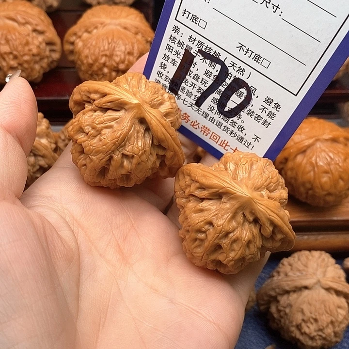 桃核吊坠金公子42
