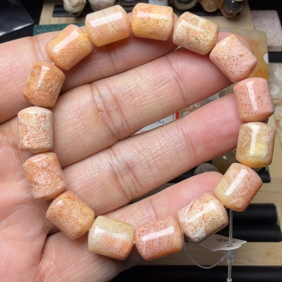 月***硅化玉未镶嵌纯天然色有机玉石保真色