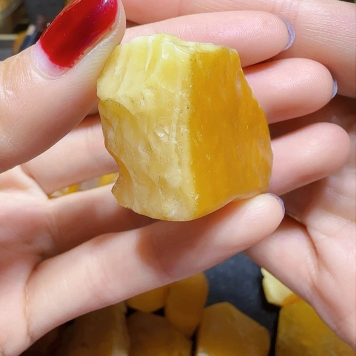 定制琥珀未镶嵌蜜蜡