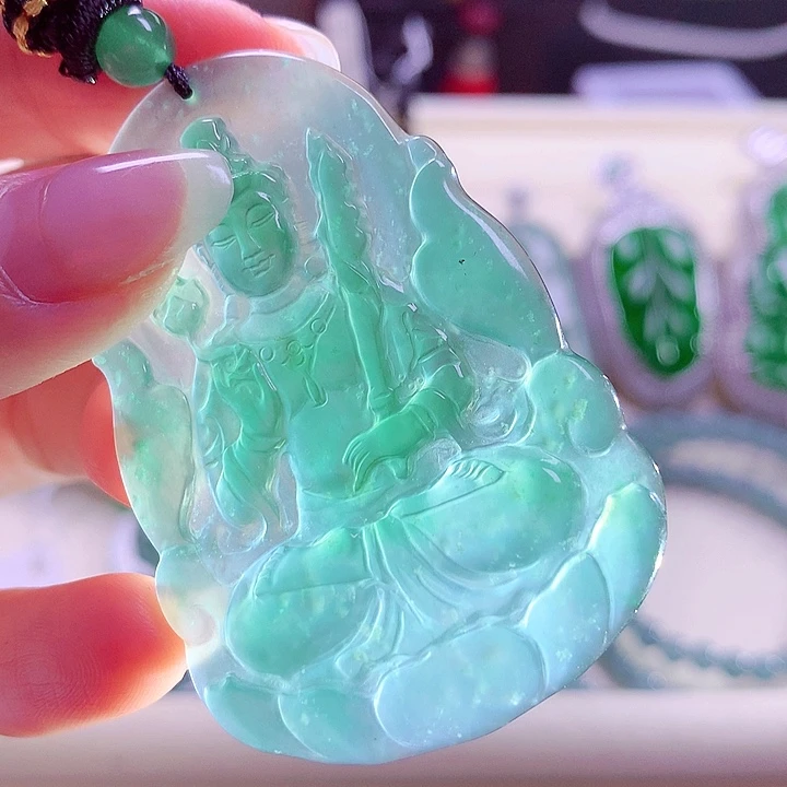 翡翠颈饰未镶嵌天然