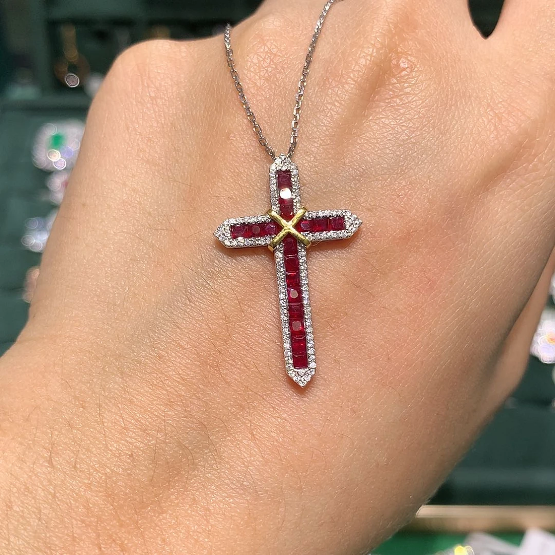 红宝石颈饰18K金镶嵌