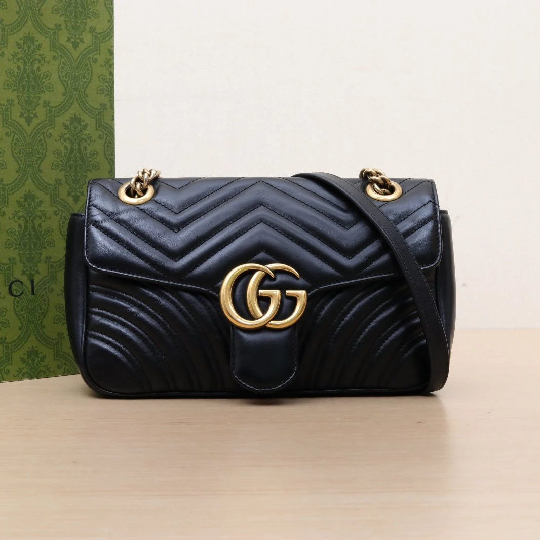 95新 GUCCI/古驰 GG Marmont 肩背包 小号 26 黑色 皮革C 金扣
